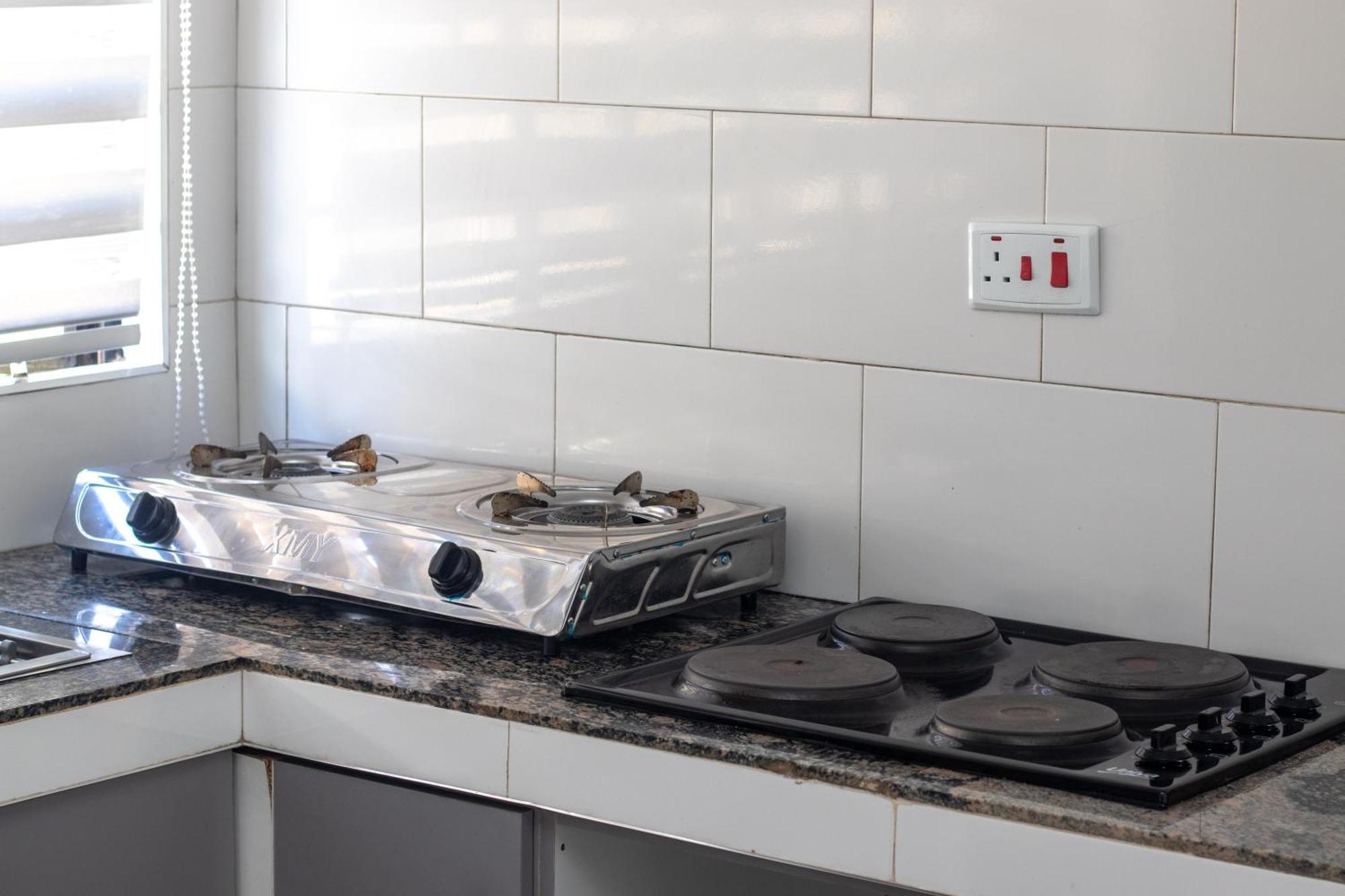 Lowin Suites-One-Bed Apartments Lusaka Bagian luar foto