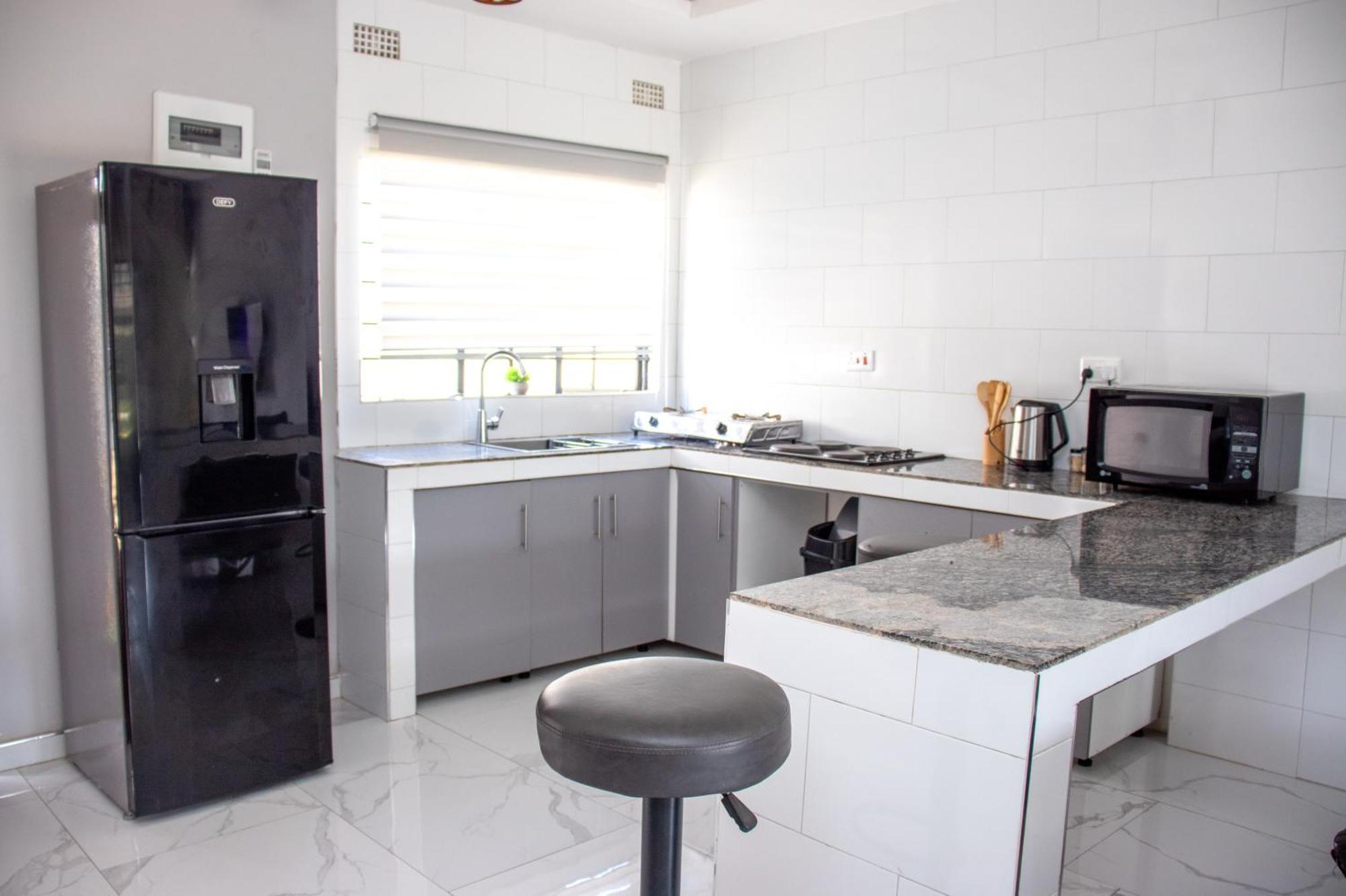 Lowin Suites-One-Bed Apartments Lusaka Bagian luar foto