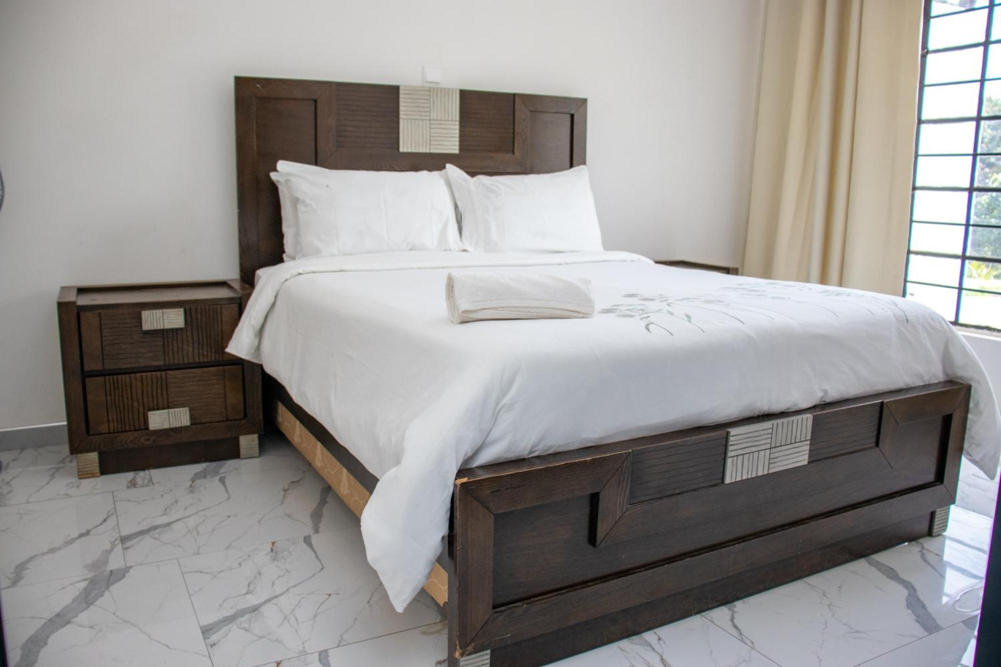 Lowin Suites-One-Bed Apartments Lusaka Bagian luar foto